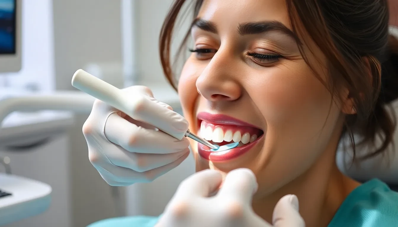 Dentalhygienikerin bei der Arbeit