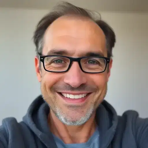 Portrait von Dino Bergwelt, zufriedener Patient